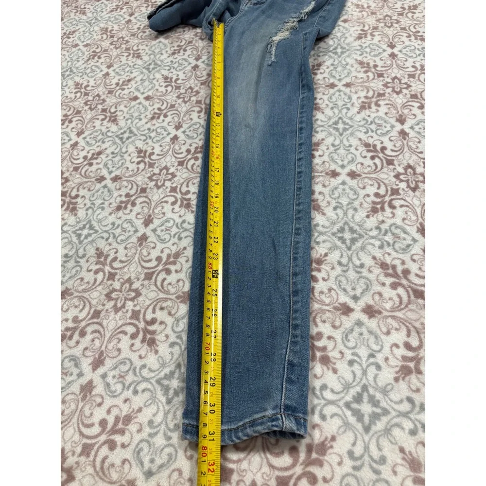Vibrant MIU High Rise Distressed Skinny Jeans Blue Medium Wash Size 13 W30 EP18